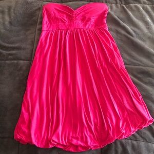 Pink sweetheart flowy dress 🌸